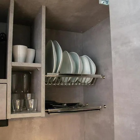 Warrest - Short Rent Hébergement de vacances Milan
