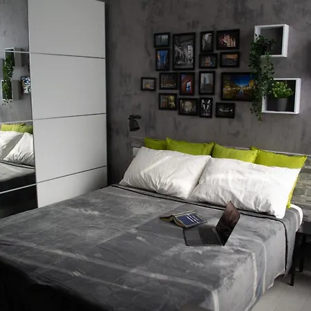 Hébergement de vacances Warrest - Short Rent Milan
