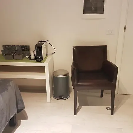 Warrest - Short Rent * Milan